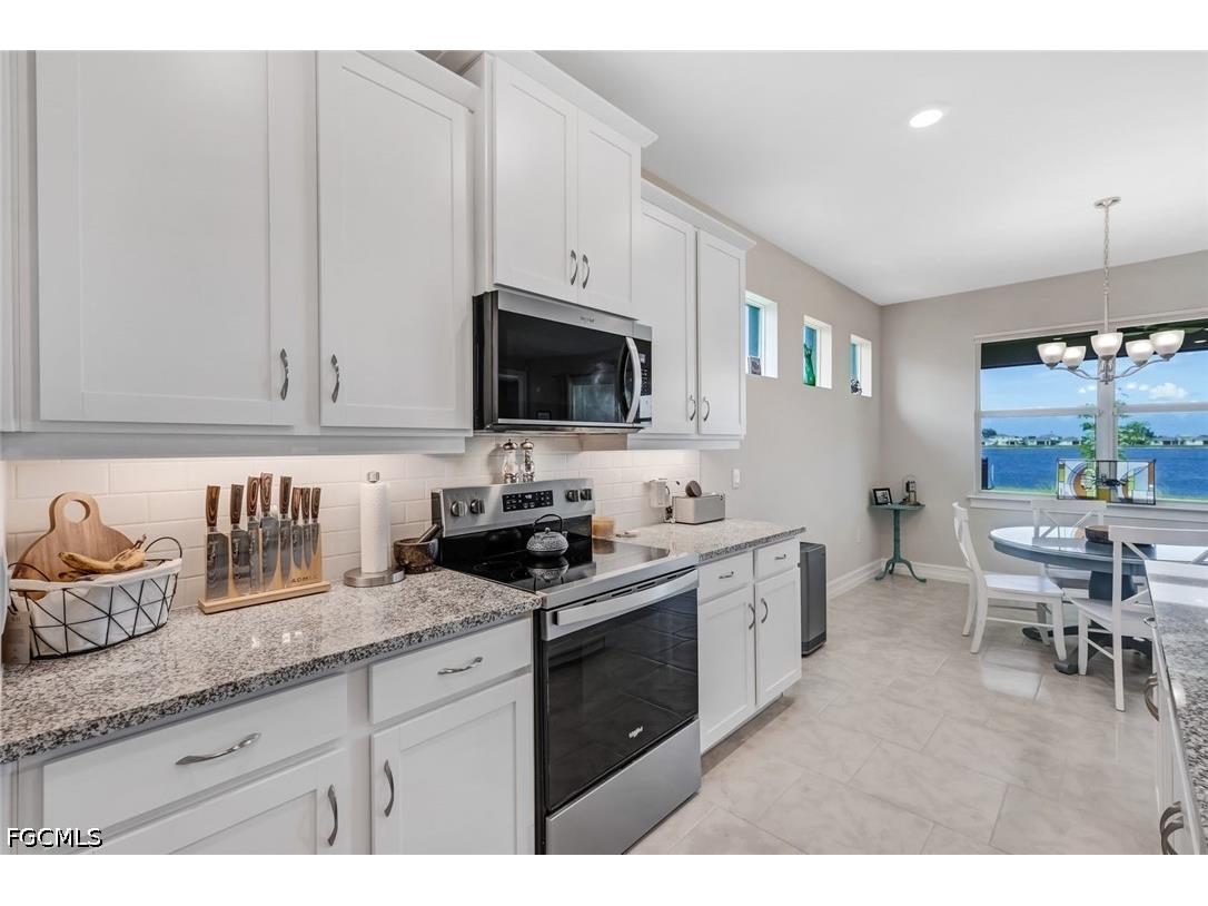 451 Spring Hill Lake Loop Cape Coral FL 33993 2026026912 image12