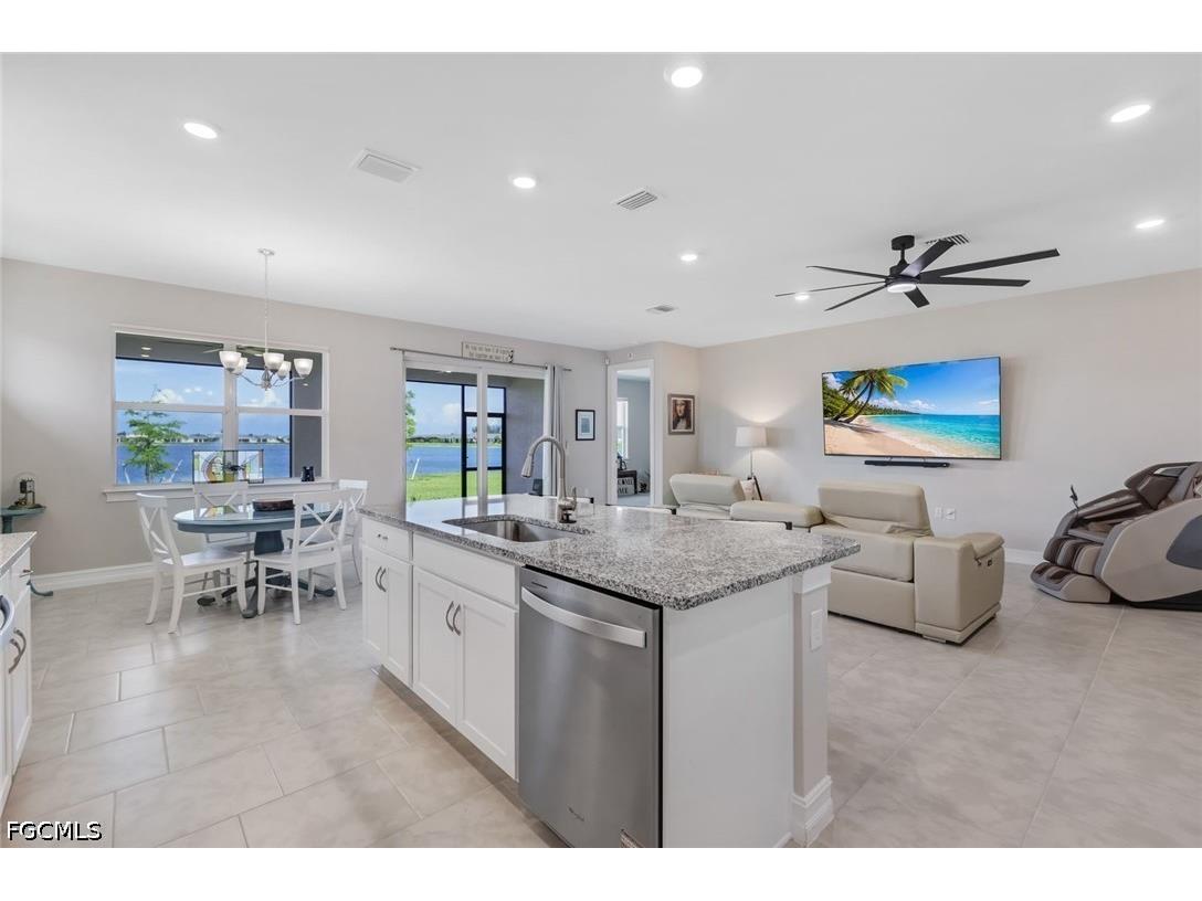 451 Spring Hill Lake Loop Cape Coral FL 33993 2026026912 image13