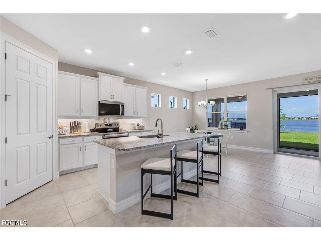 451 Spring Hill Lake Loop Cape Coral FL 33993 2026026912 image15