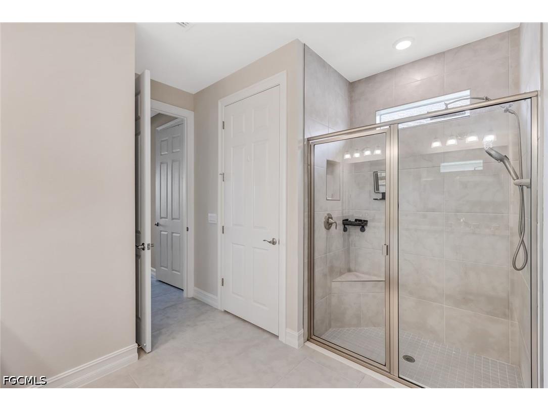 451 Spring Hill Lake Loop Cape Coral FL 33993 2026026912 image20