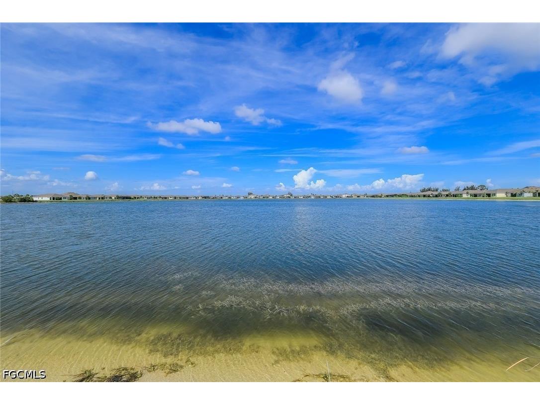 451 Spring Hill Lake Loop Cape Coral FL 33993 2026026912 image28