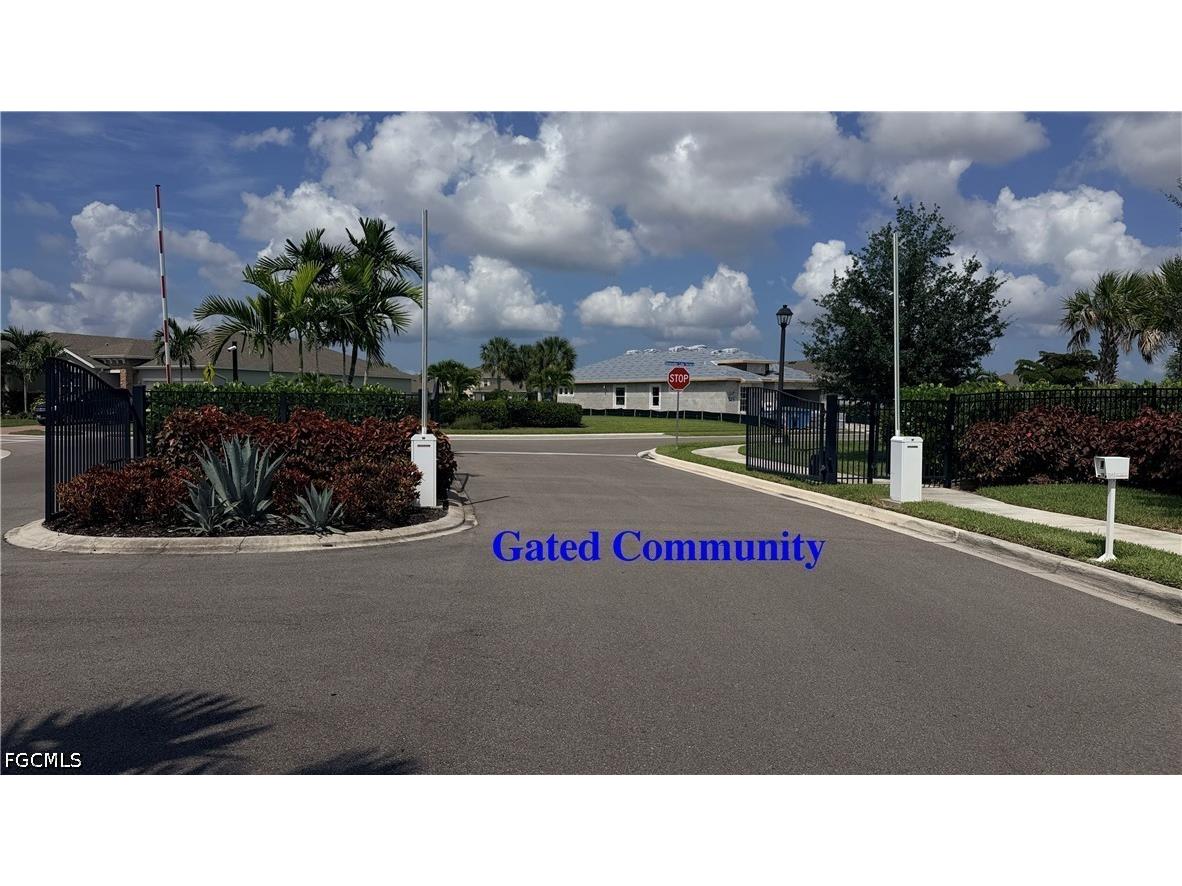 451 Spring Hill Lake Loop Cape Coral FL 33993 2026026912 image43