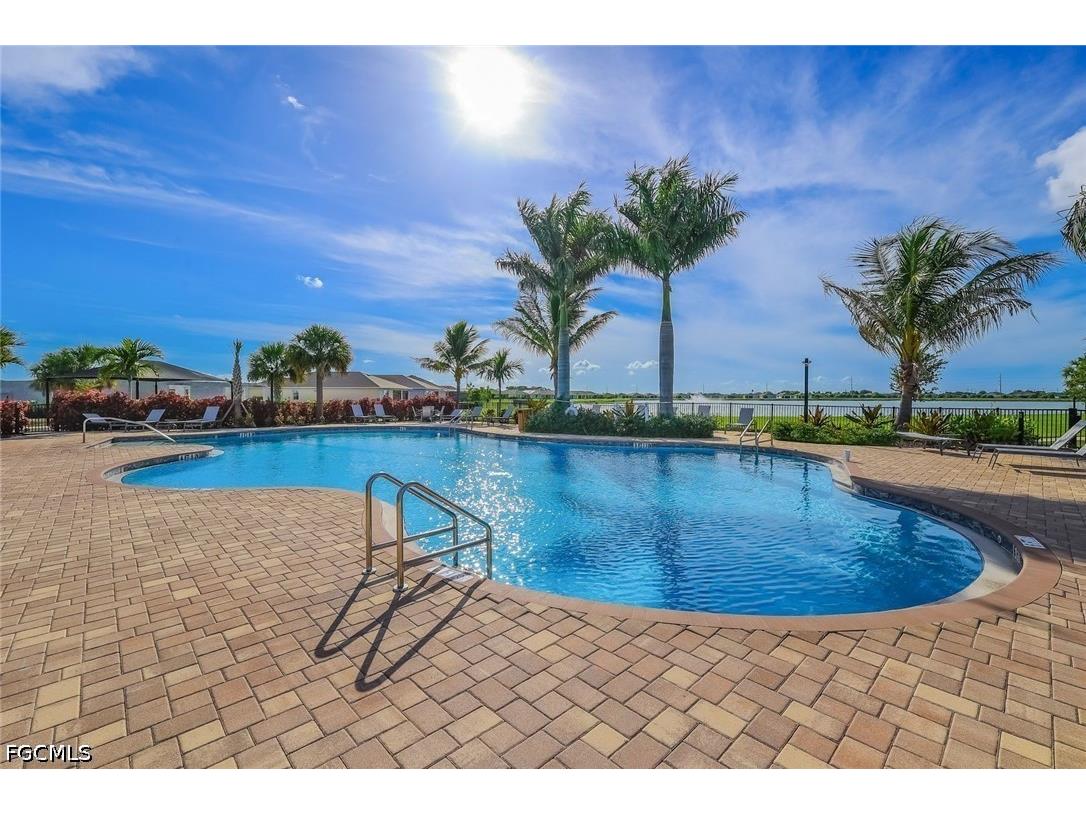 451 Spring Hill Lake Loop Cape Coral FL 33993 2026026912 image45