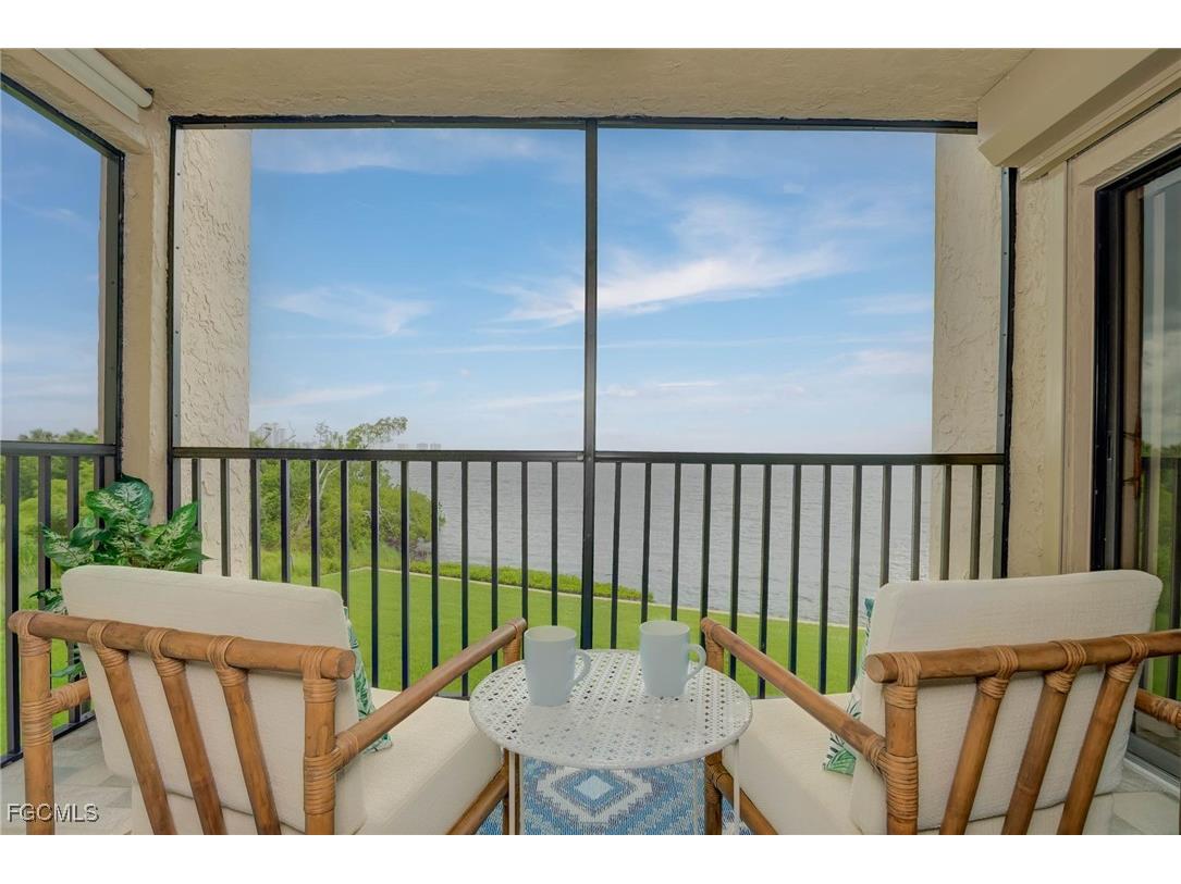 4510 N Key Drive #204 North Fort Myers FL 33903 2025022356 image1