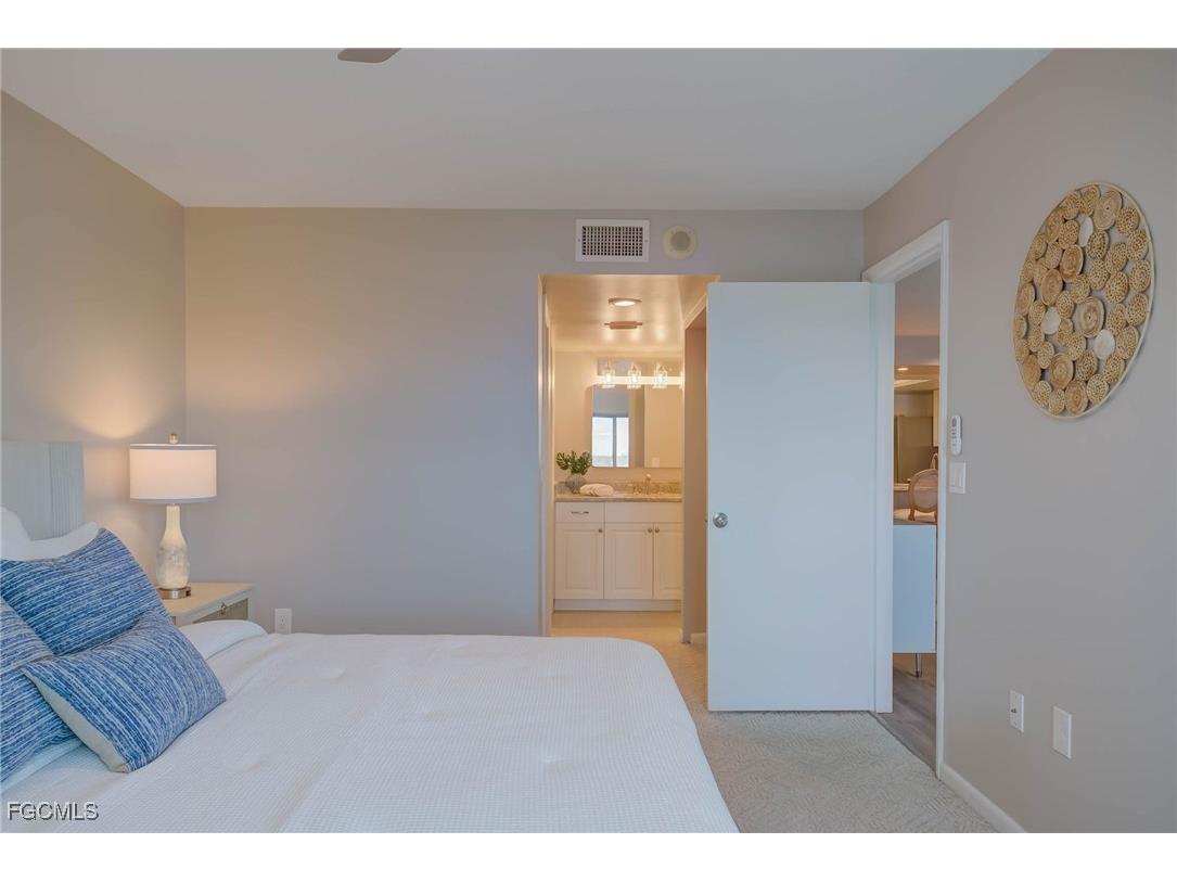 4510 N Key Drive #204 North Fort Myers FL 33903 2025022356 image15