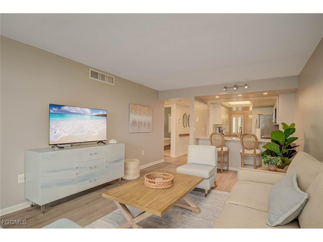 4510 N Key Drive #204 North Fort Myers FL 33903 2025022356 image5
