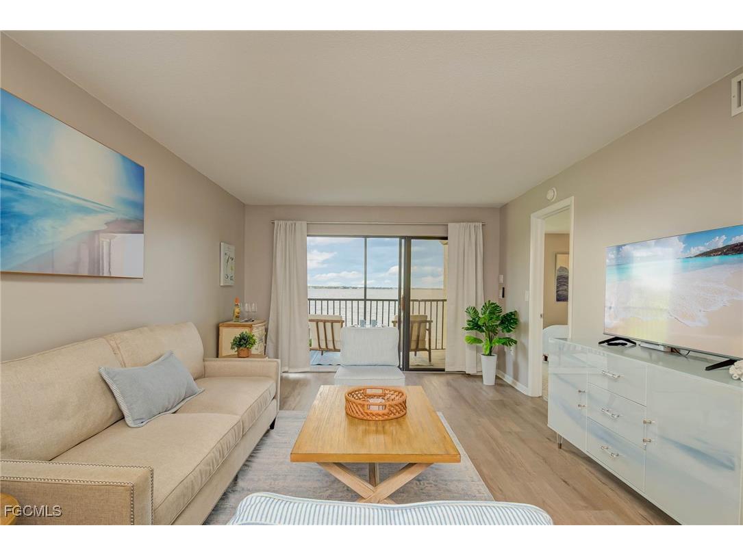 4510 N Key Drive #204 North Fort Myers FL 33903 2025022356 image7