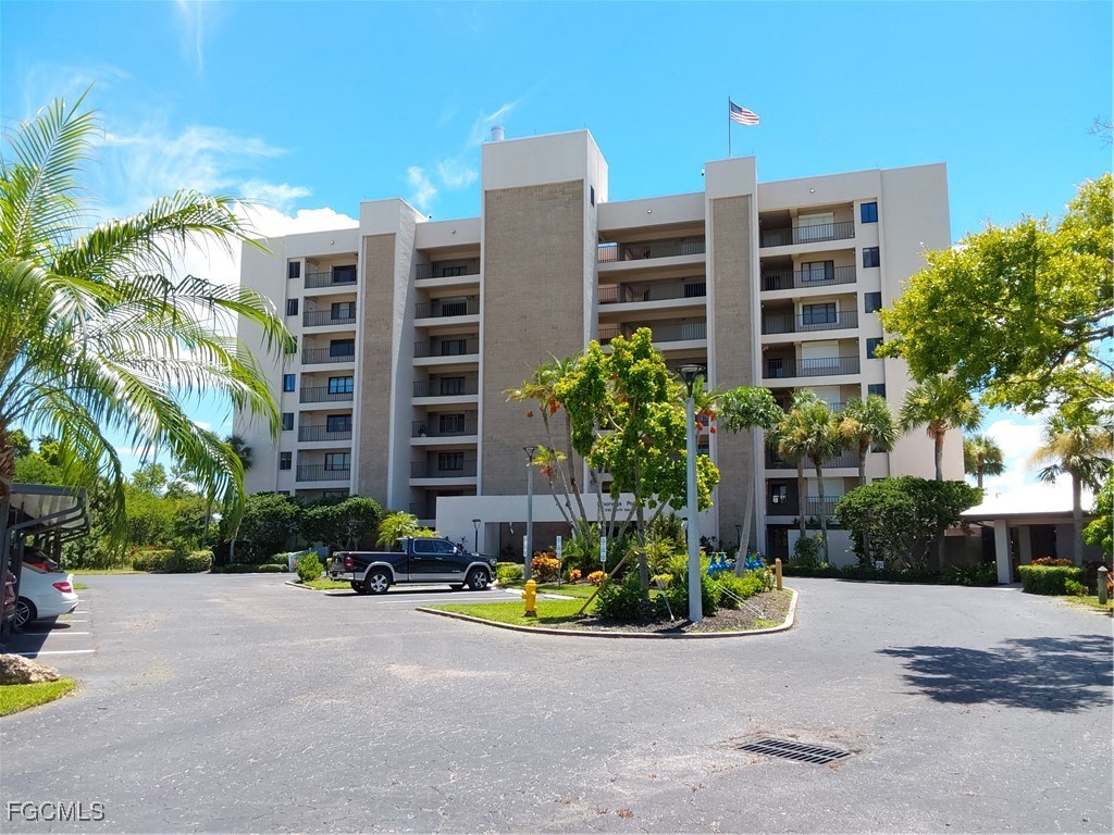 4510 N Key Drive #304 North Fort Myers FL 33903 2025006689 image2