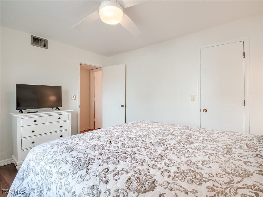 4511 Bay Beach Lane #114 Fort Myers Beach FL 33931 2025018125 image15