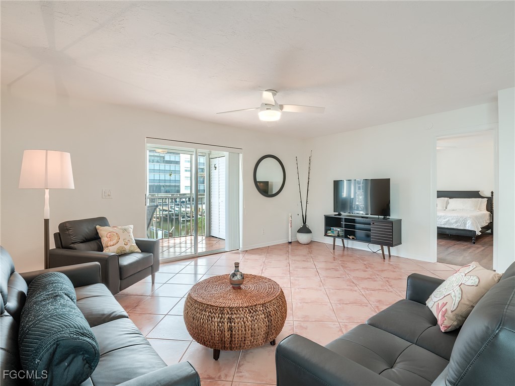 4511 Bay Beach Lane #114 Fort Myers Beach FL 33931 2025018125 image20