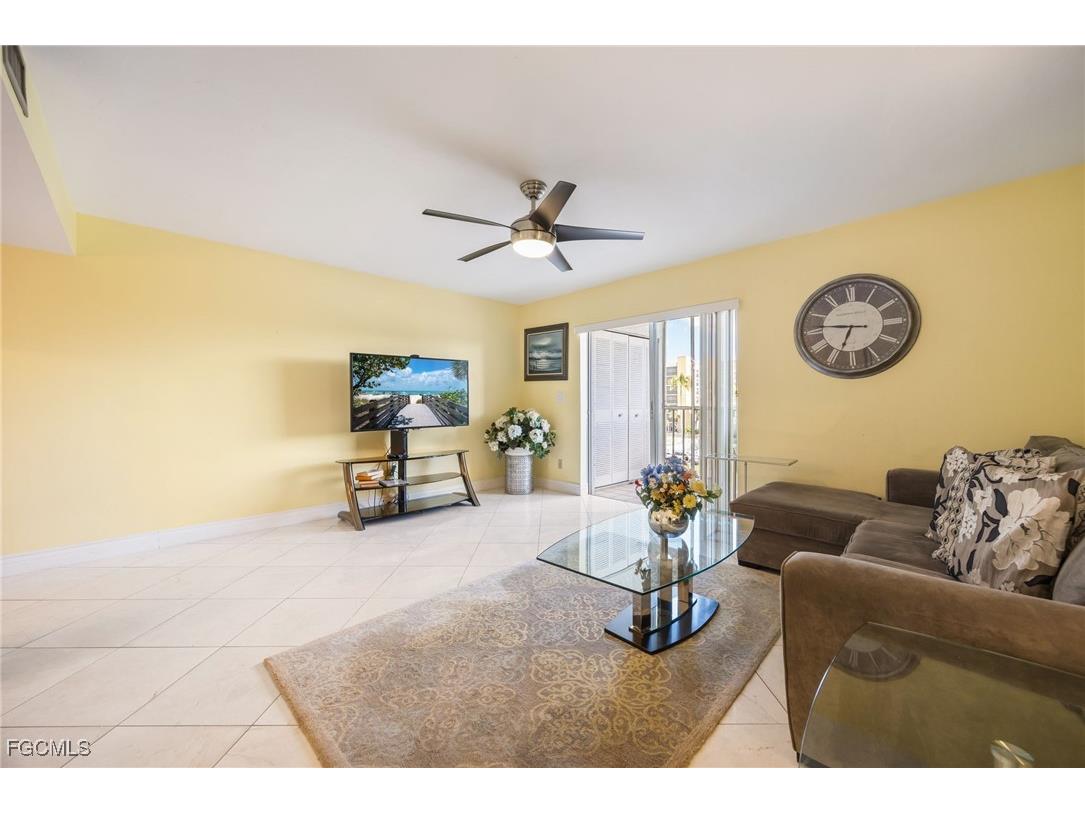 4511 Bay Beach Lane #315 Fort Myers Beach FL 33931 2025012735 image15