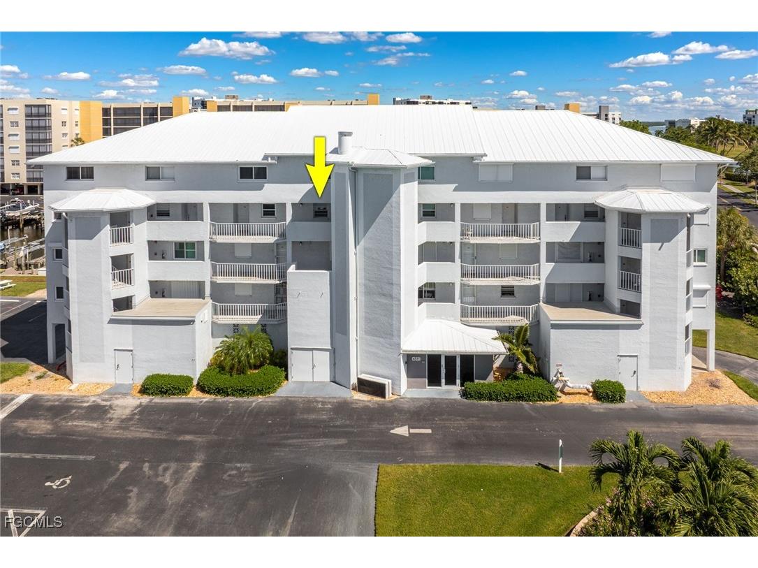 4511 Bay Beach Lane #315 Fort Myers Beach FL 33931 2025012735 image2