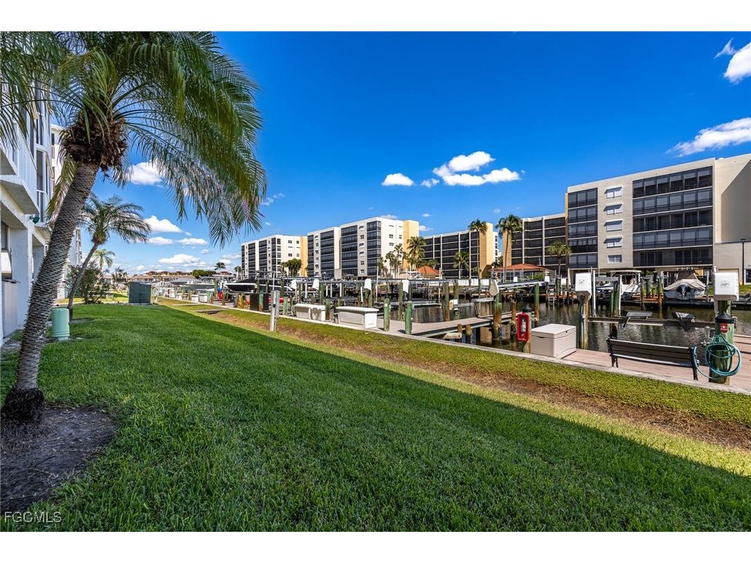 4511 Bay Beach Lane #315 Fort Myers Beach FL 33931 2025012735 image30