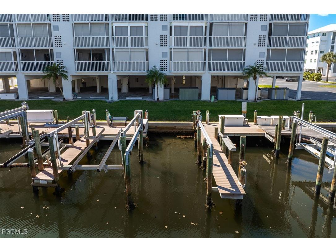 4511 Bay Beach Lane #315 Fort Myers Beach FL 33931 2025012735 image39