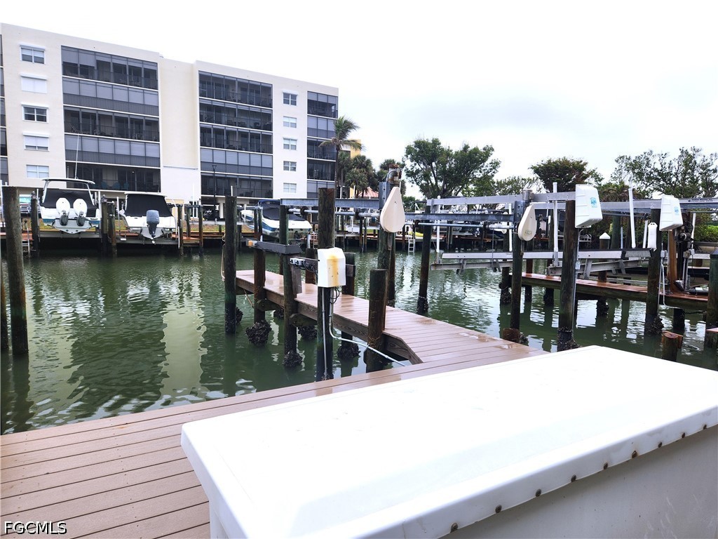 4511 Bay Beach Lane Fort Myers Beach FL 33931 2026015451 image2