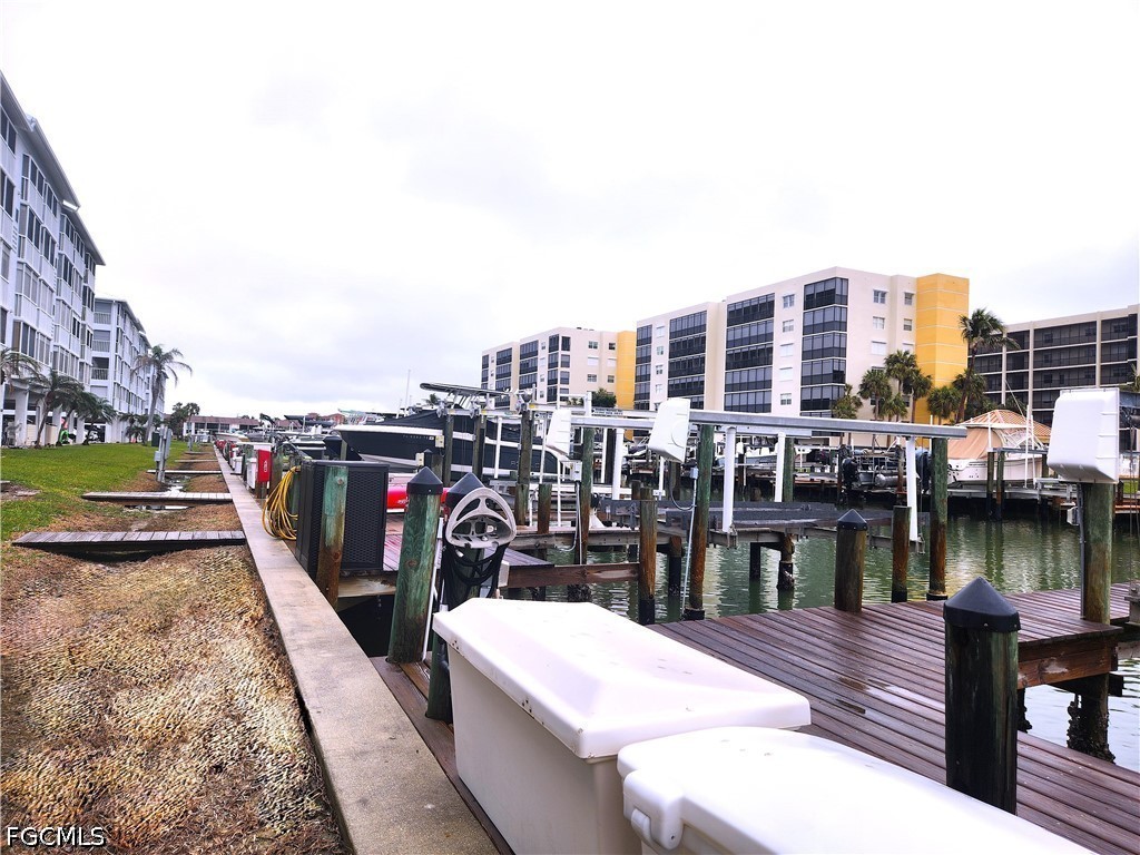 4511 Bay Beach Lane Fort Myers Beach FL 33931 2026015451 image3