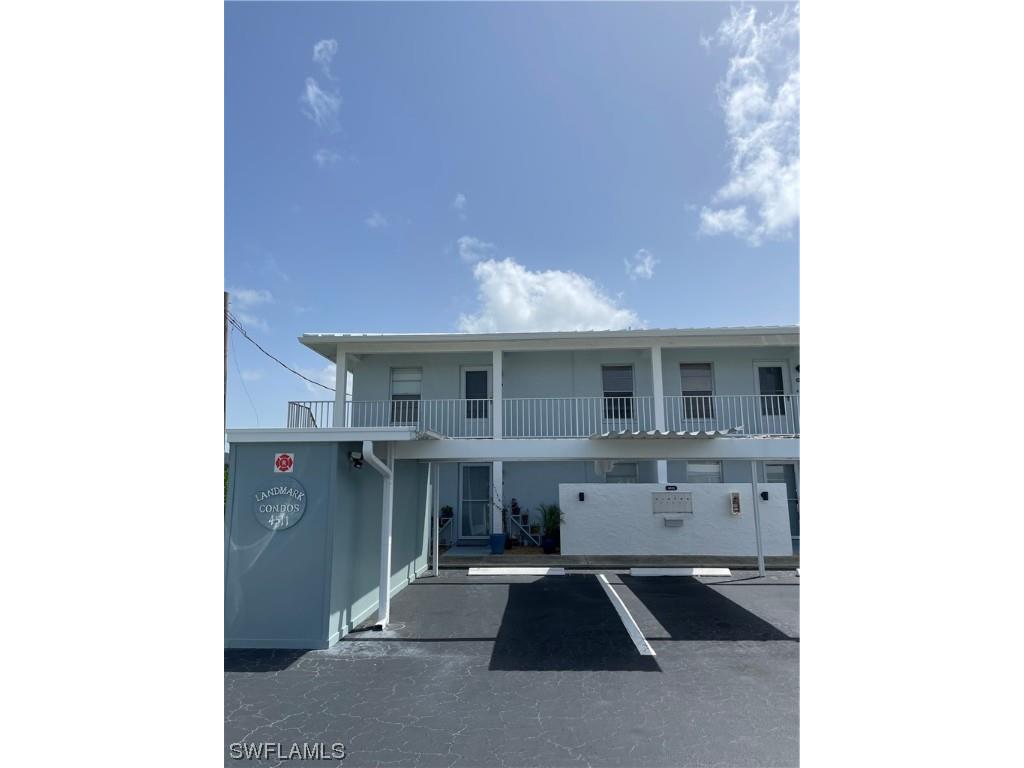 4511 SE 6th Place #4 Cape Coral FL 33904 223061378 image1