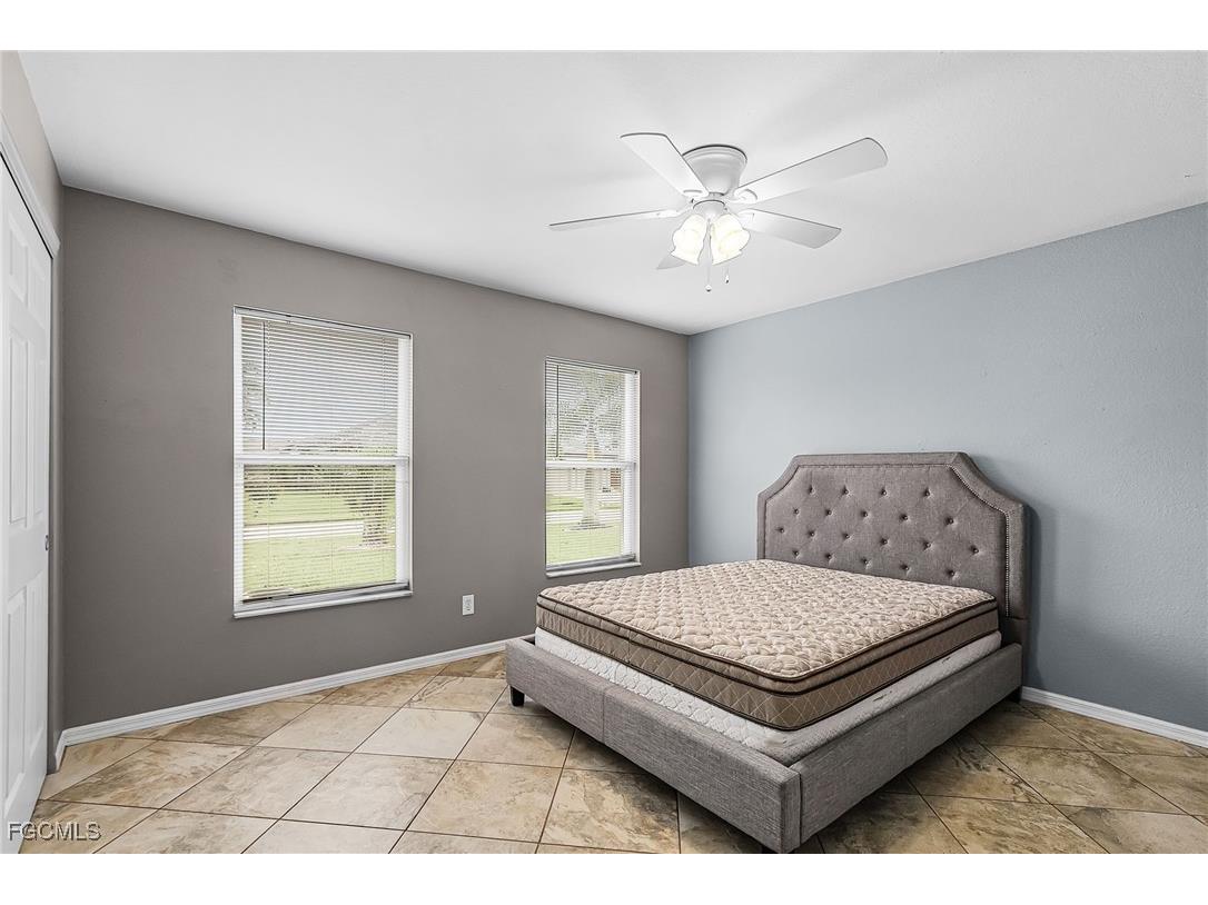 4512 SW 20th Avenue Cape Coral FL 33914 2025014385 image10