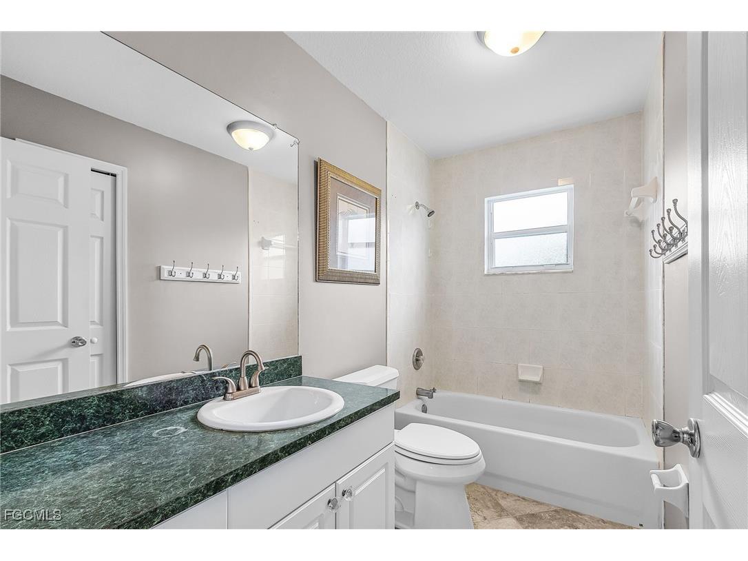 4512 SW 20th Avenue Cape Coral FL 33914 2025014385 image12