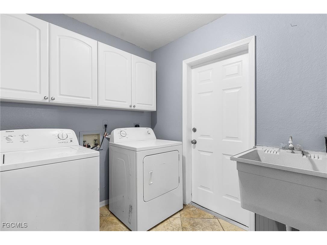 4512 SW 20th Avenue Cape Coral FL 33914 2025014385 image14