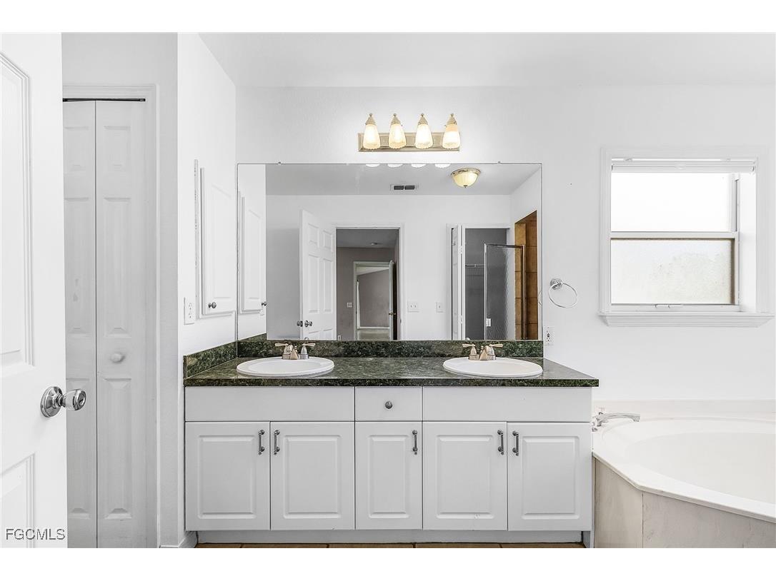 4512 SW 20th Avenue Cape Coral FL 33914 2025014385 image18