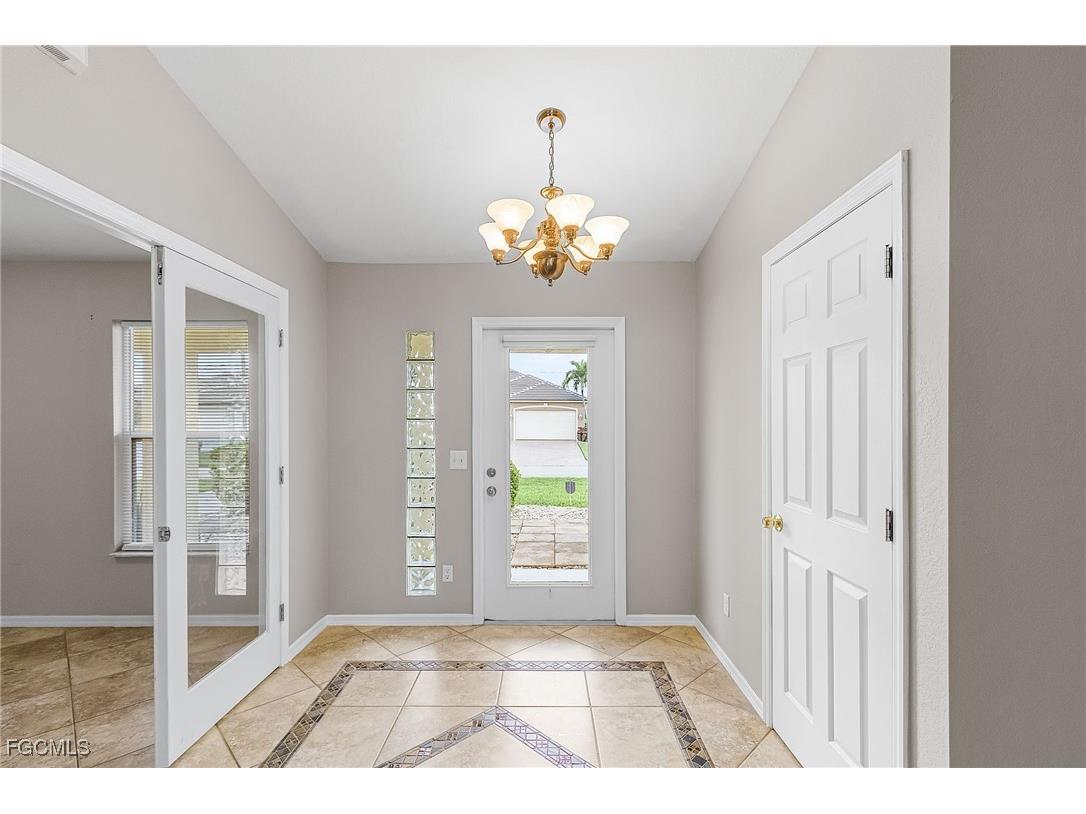 4512 SW 20th Avenue Cape Coral FL 33914 2025014385 image3