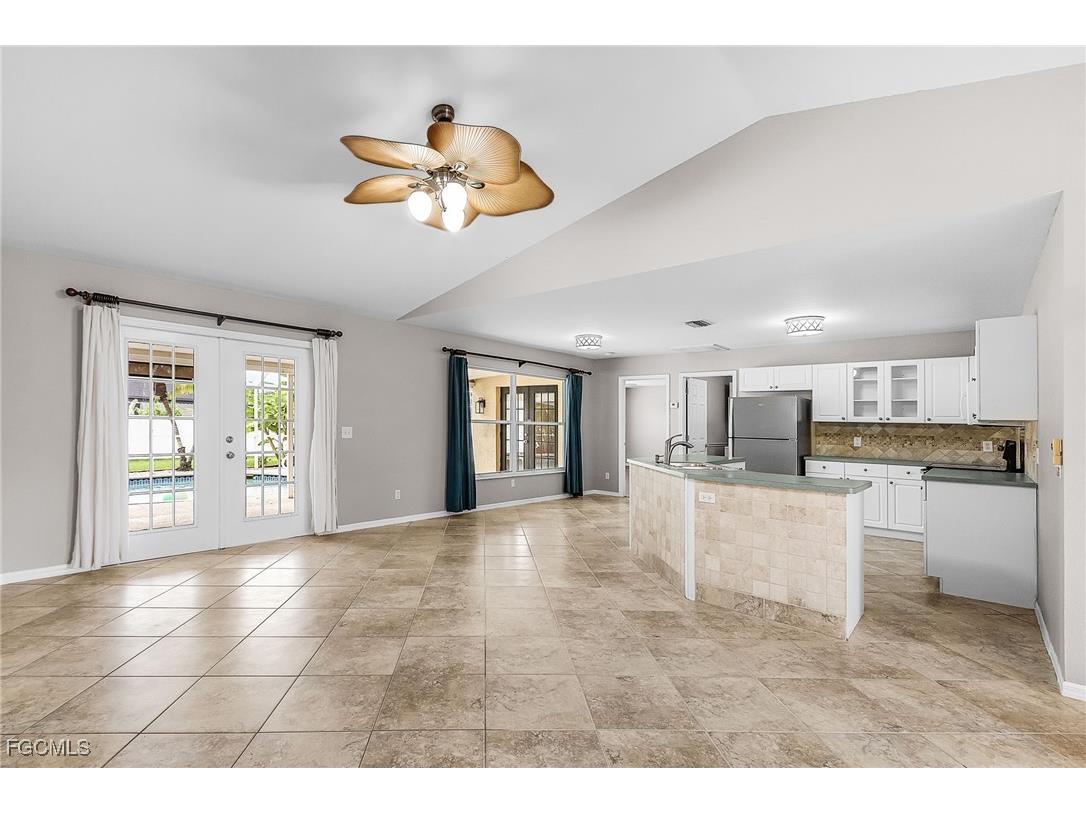 4512 SW 20th Avenue Cape Coral FL 33914 2025014385 image7