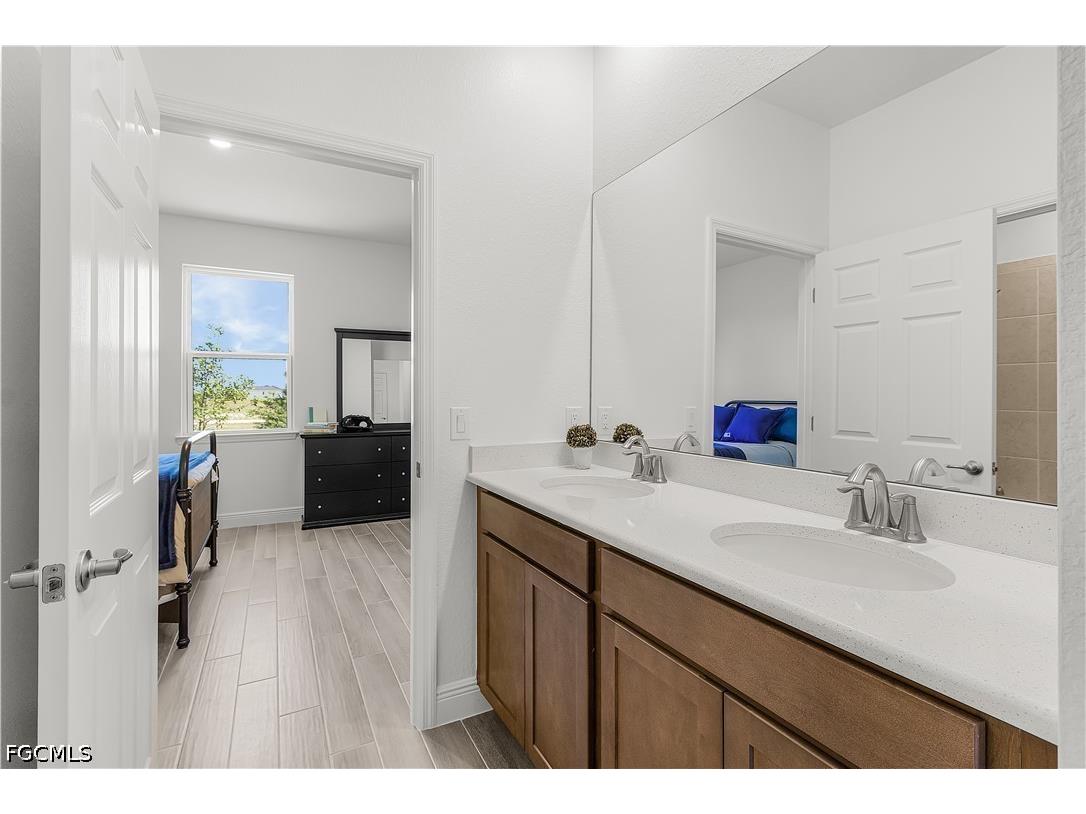 4513 NW 34th Street Cape Coral FL 33993 224077280 image16