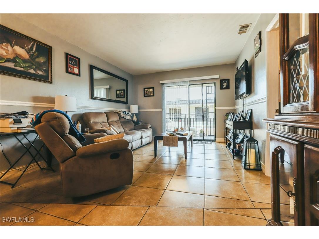 4514 Santa Barbara Boulevard #5 Cape Coral FL 33914 225035319 image1