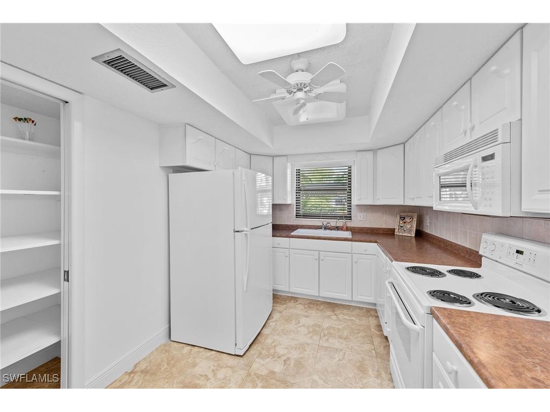 4515 Country Club Boulevard #103 Cape Coral FL 33904 225069618 image11