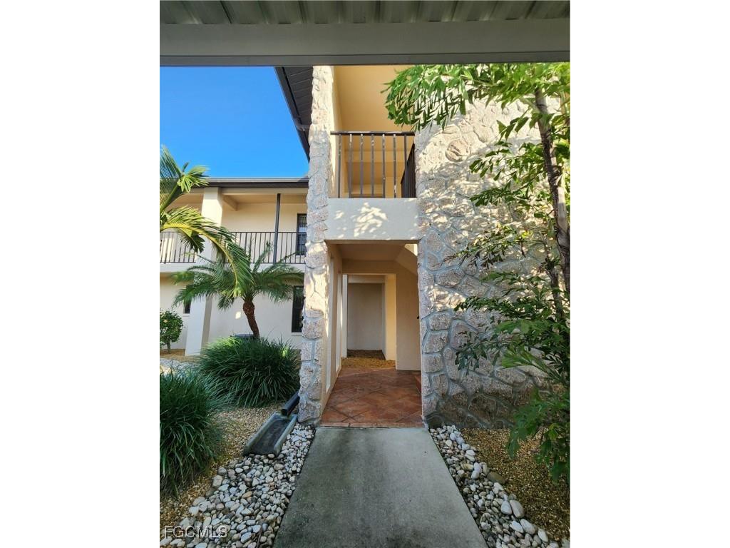 4515 Country Club Boulevard #204 Cape Coral FL 33904 2025006156 image5