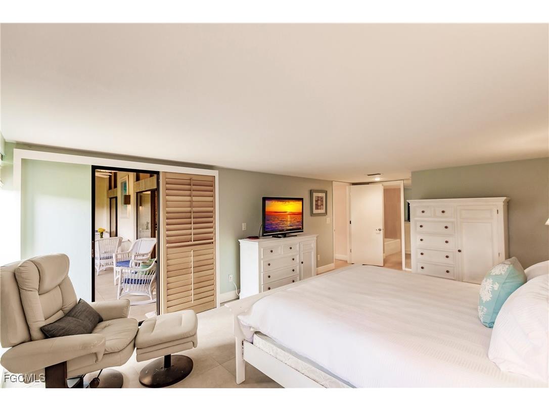 4515 Windjammer Lane Fort Myers FL 33919 2025022568 image13