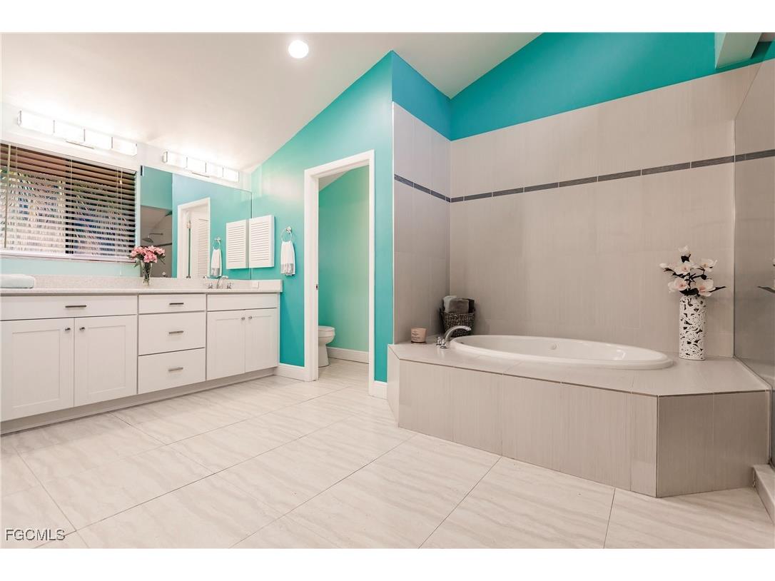 4515 Windjammer Lane Fort Myers FL 33919 2025022568 image22