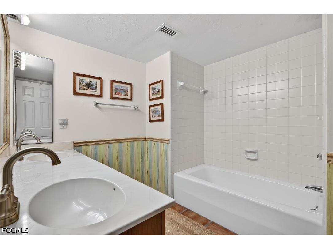 4516 Longboat Lane Fort Myers FL 33919 2026019639 image26