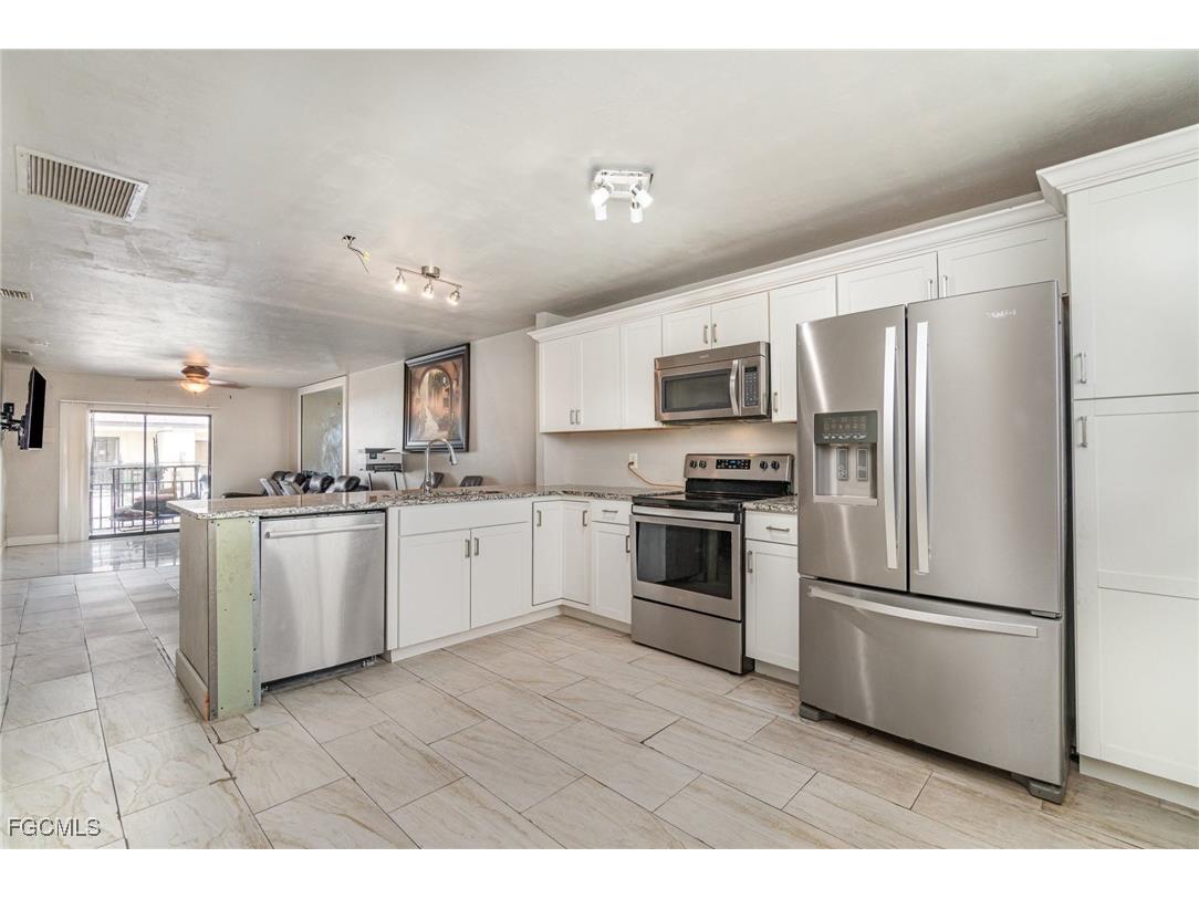 4516 Santa Barbara Boulevard #1 Cape Coral FL 33914 2026000979 image2