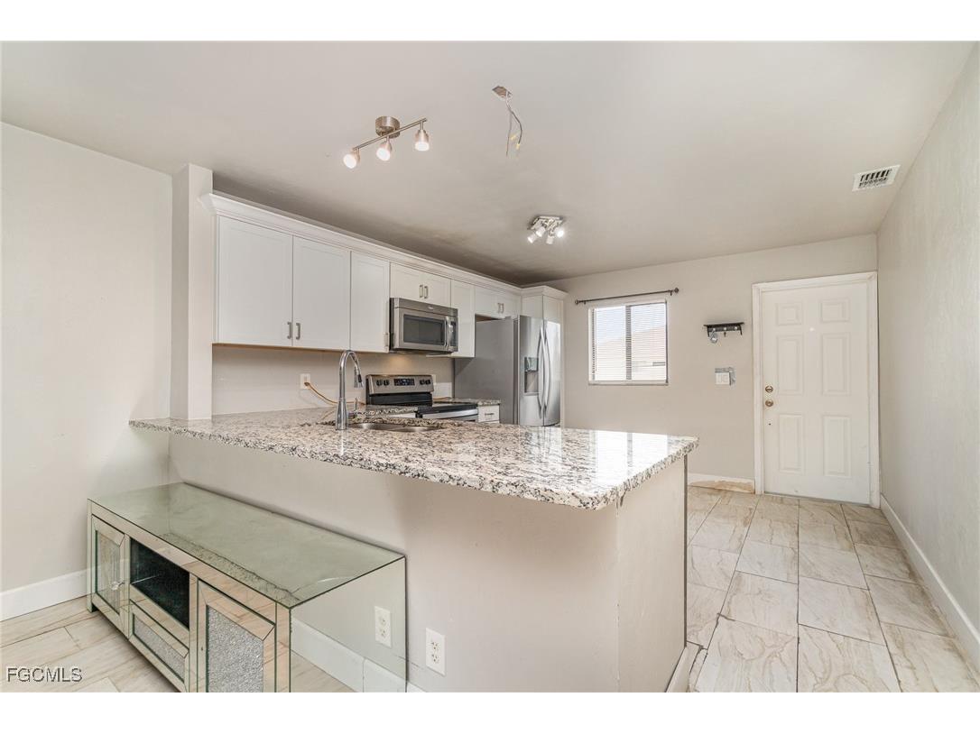 4516 Santa Barbara Boulevard #1 Cape Coral FL 33914 2026000979 image4