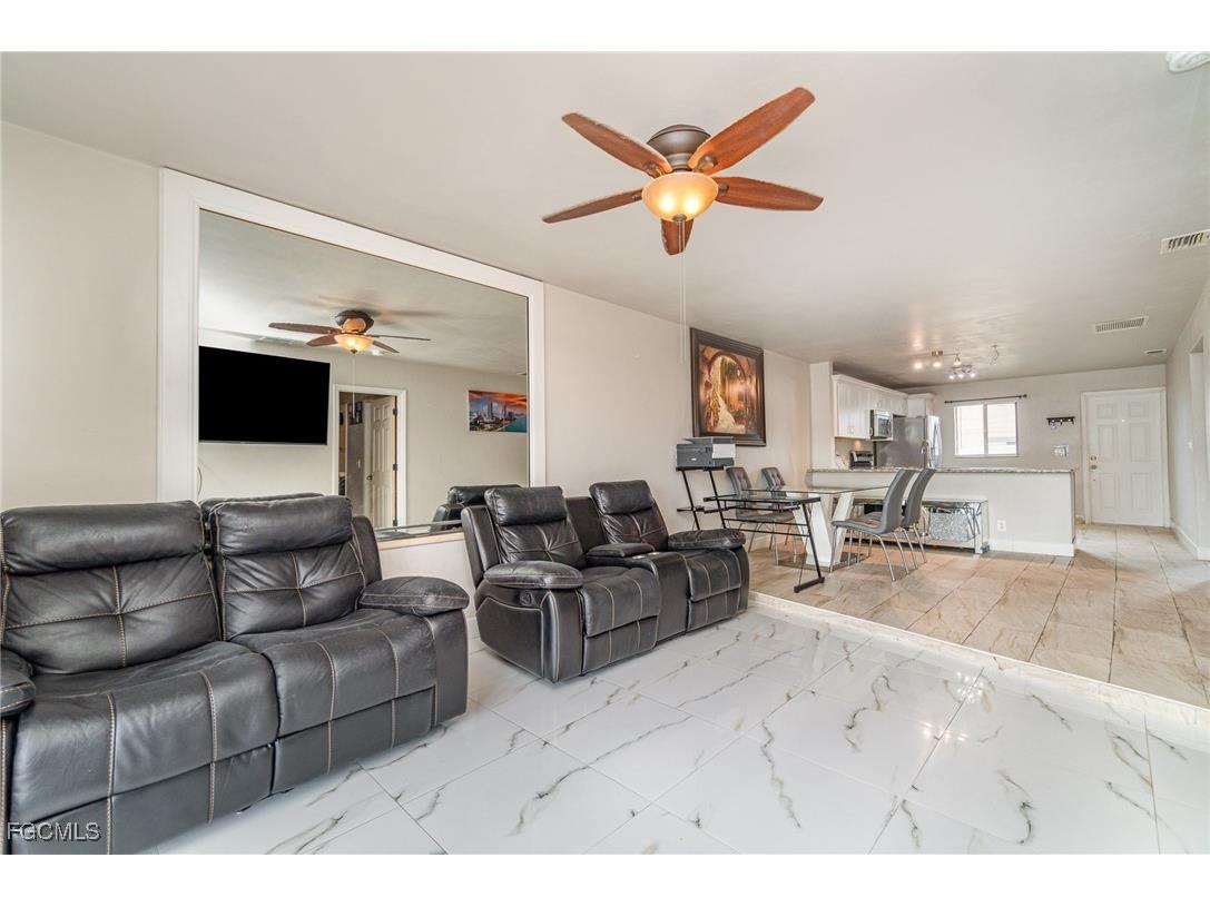 4516 Santa Barbara Boulevard #1 Cape Coral FL 33914 2026000979 image8