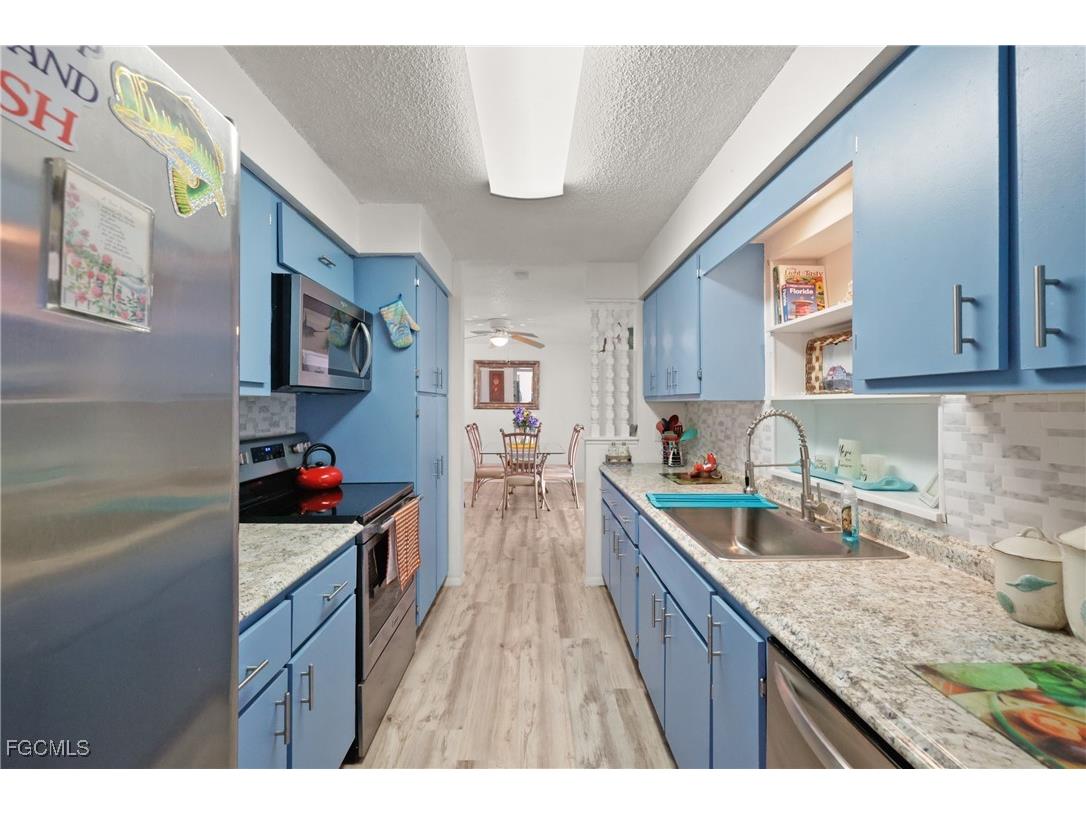 4517 Vinsetta Avenue North Fort Myers FL 33903 2025006173 image7