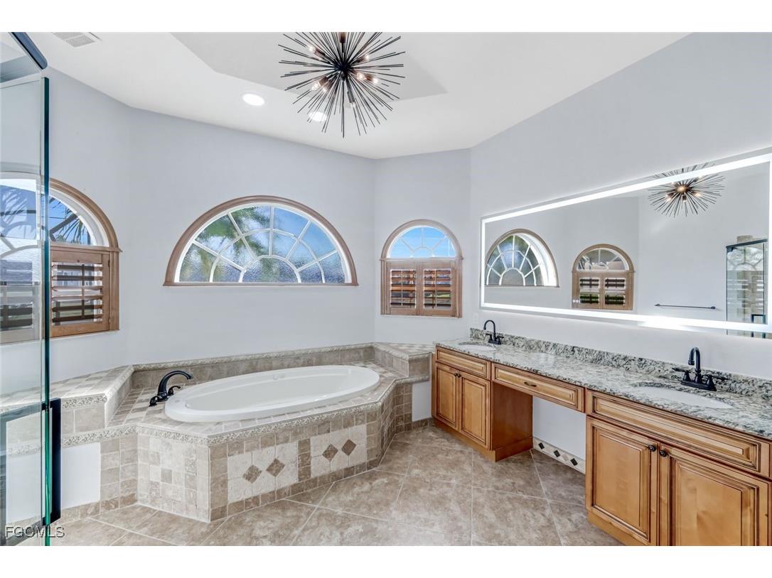 4518 SW 22nd Place Cape Coral FL 33914 2025023703 image29