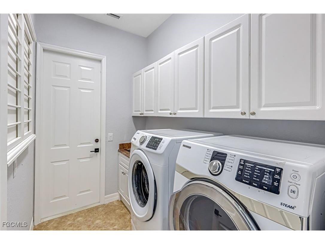 4518 SW 22nd Place Cape Coral FL 33914 2025023703 image36