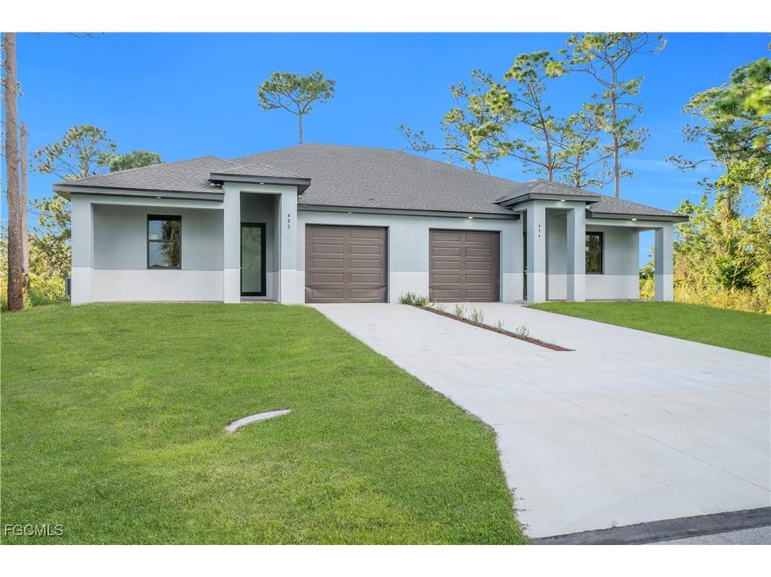452/454 Loretta Avenue S Lehigh Acres FL 33974 2025016944 image1