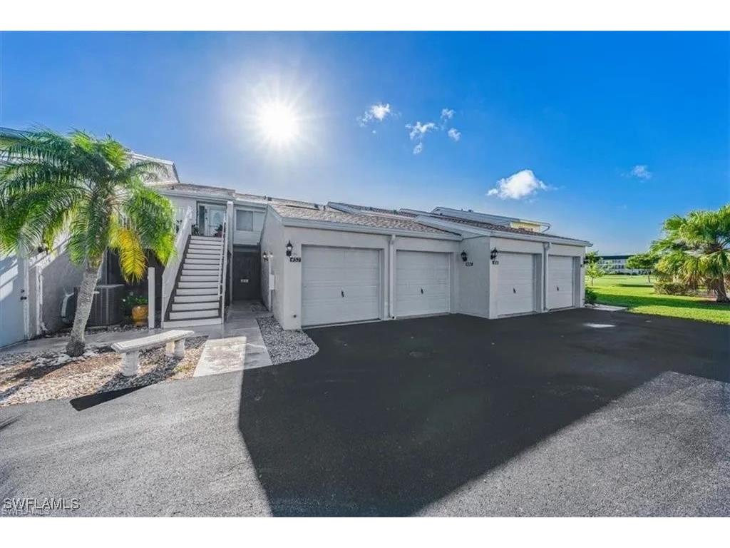 452 Bristle Cone Lane #27 Naples FL 34113 226000378 image1