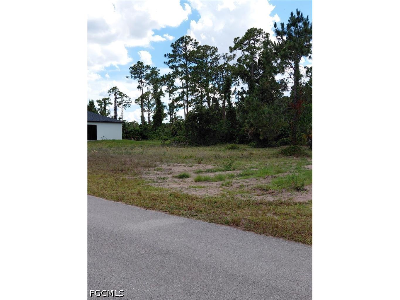 452 Norwood Avenue S Lehigh Acres FL 33974 2026026934 image2