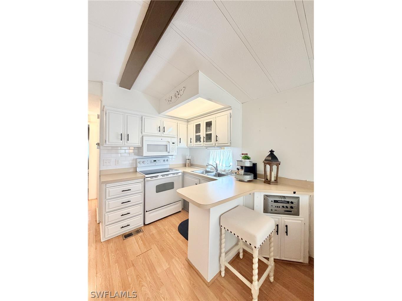 4520 Robert E Lee Boulevard E Estero FL 33928 226008530 image5