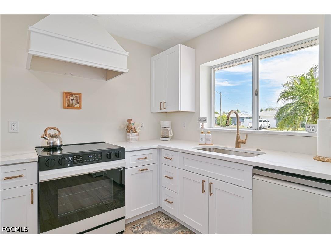 4520 SE 9th Avenue Cape Coral FL 33904 2026015731 image13