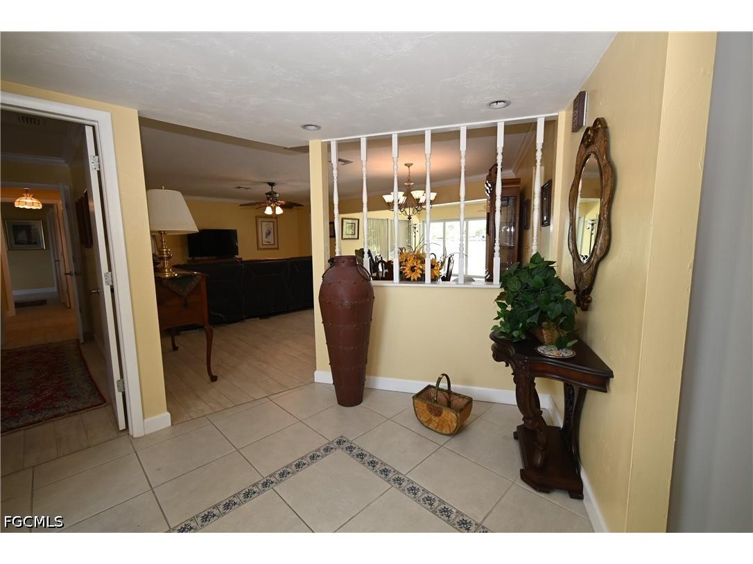 4520 Vinsetta Avenue North Fort Myers FL 33903 2026021050 image2