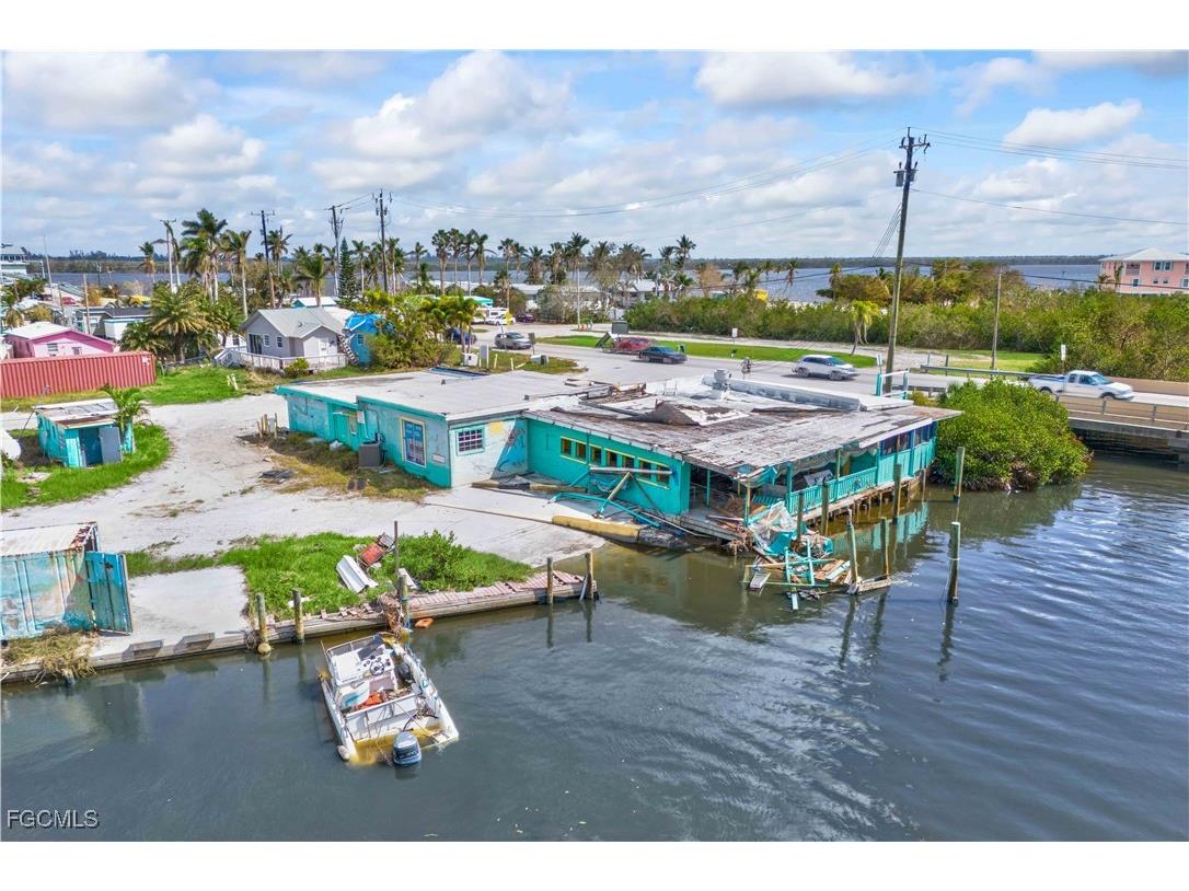 4520 and 4530 Pine Island Road NW Matlacha FL 33993 2025021614 image10