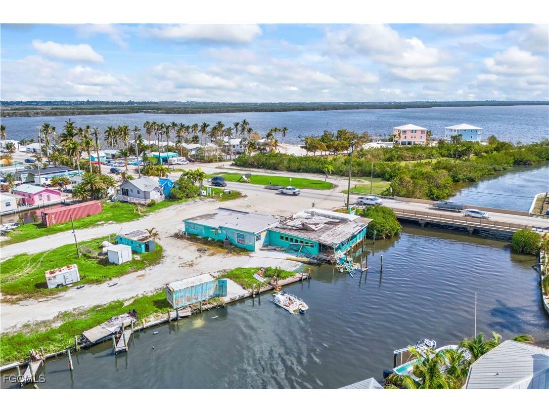 4520 and 4530 Pine Island Road NW Matlacha FL 33993 2025021614 image13