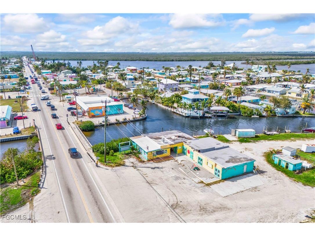 4520 and 4530 Pine Island Road NW Matlacha FL 33993 2025021614 image16