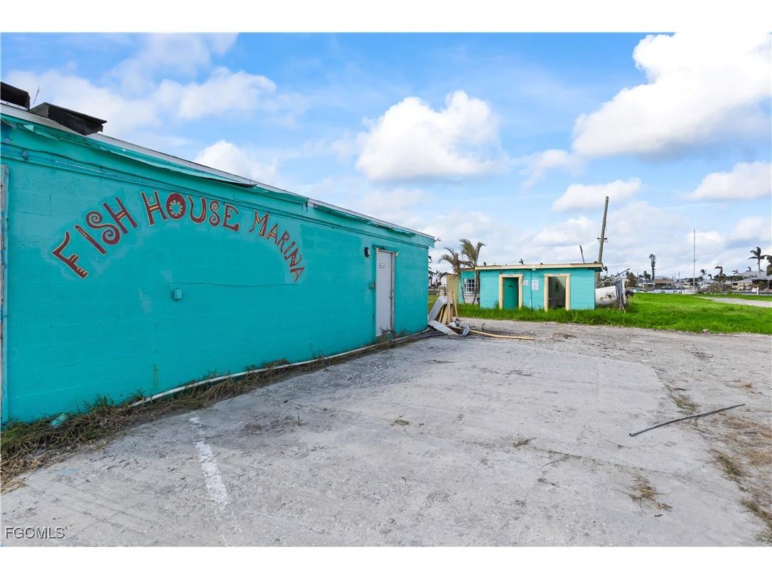 4520 and 4530 Pine Island Road NW Matlacha FL 33993 2025021614 image23